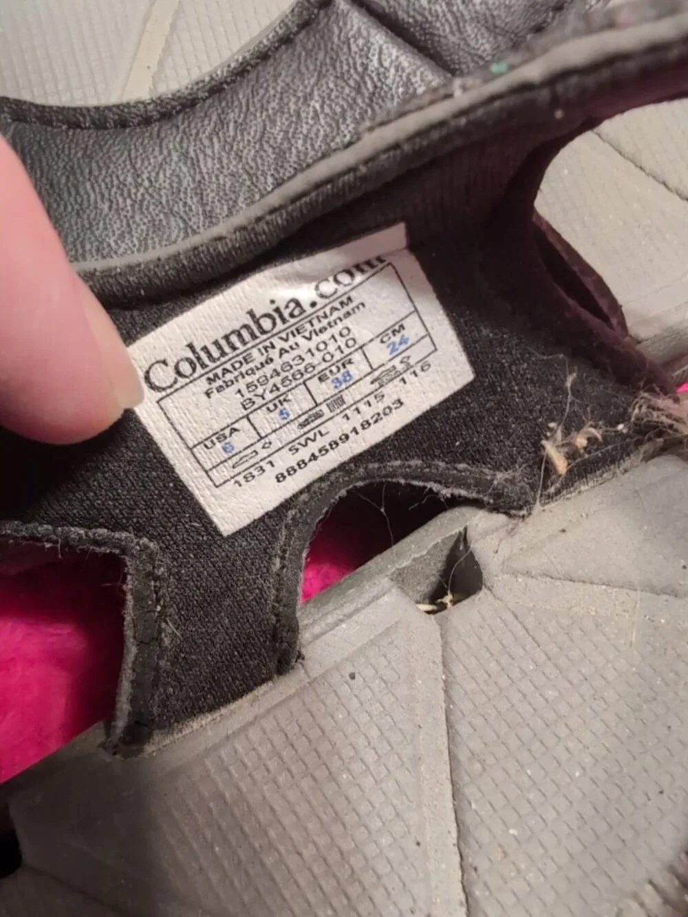 Columbia Sandals Men's Size 6 Techsun Vent Strappy BY4566-010 Black Gray